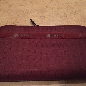 LeSportsac Taylor Zip Around Wallet - NWOT